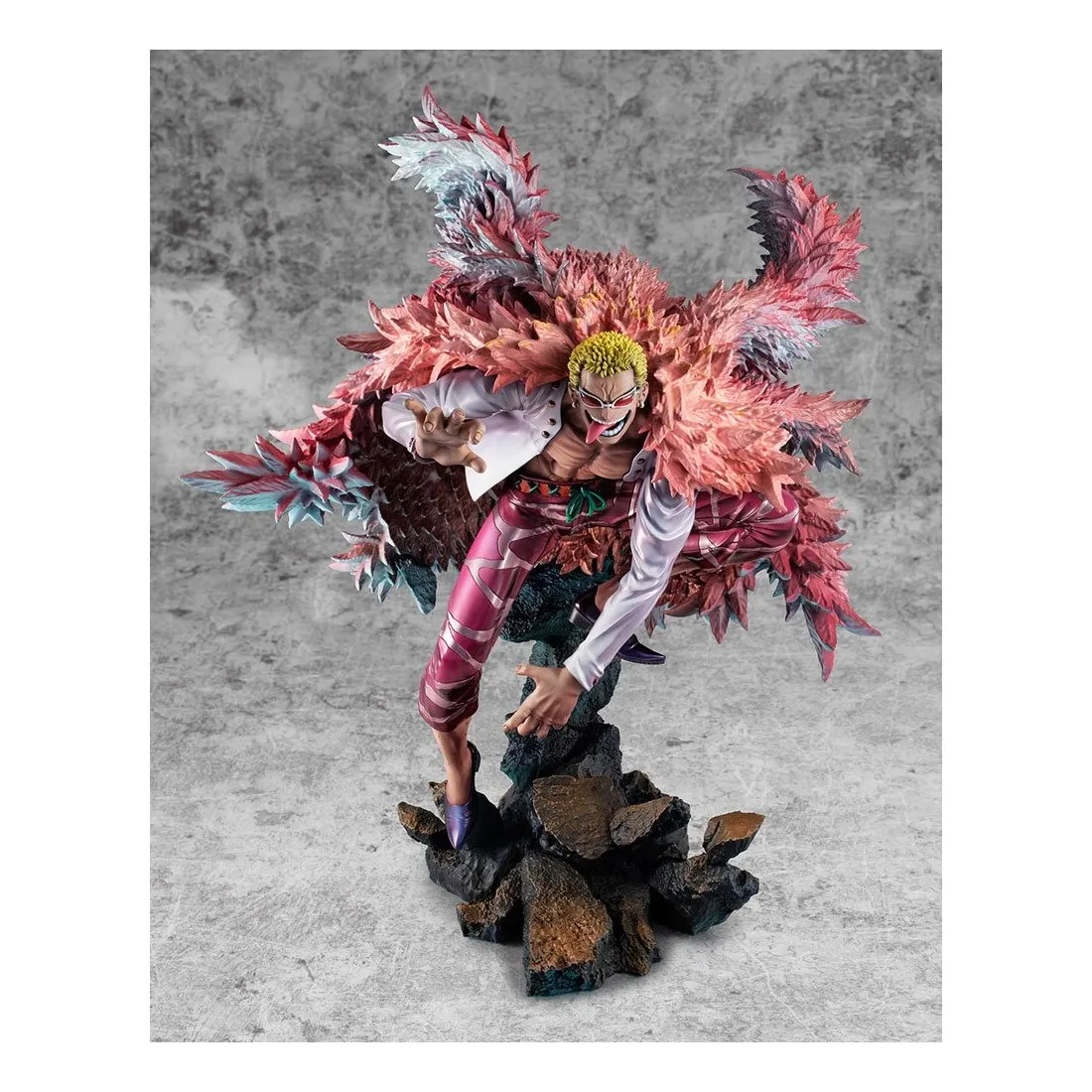 One piece deals doflamingo figure