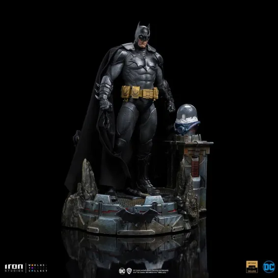 DC Comics - Art Scale 1/10 - Batman Unleashed Deluxe Figure Iron Studios