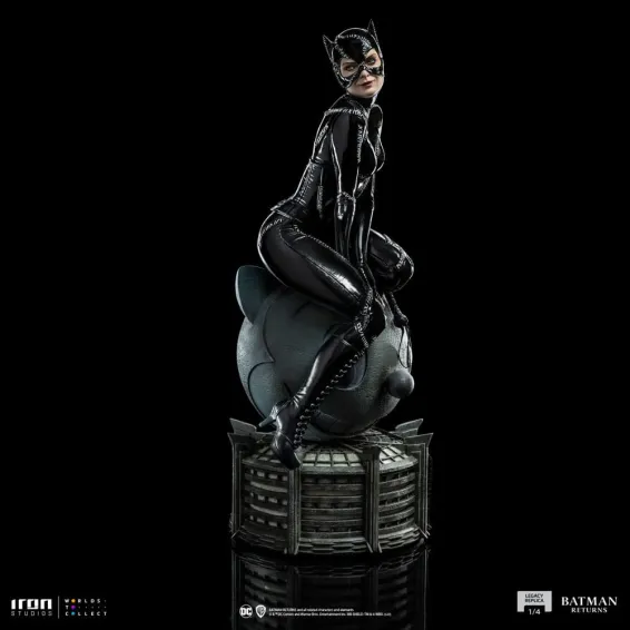 DC Comics - Legacy Replica 1/4 - Catwoman Figure Iron Studios