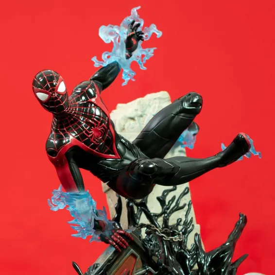 Marvel Spider-Man 2 - Marvel Gallery - Figura Miles Morales (Gamerverse) Deluxe Diamond Select 4