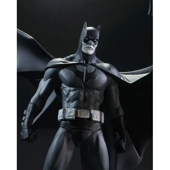 DC Comics - Batman Black & White - Batman by Jorge Jimenez Figure DC Direct 10