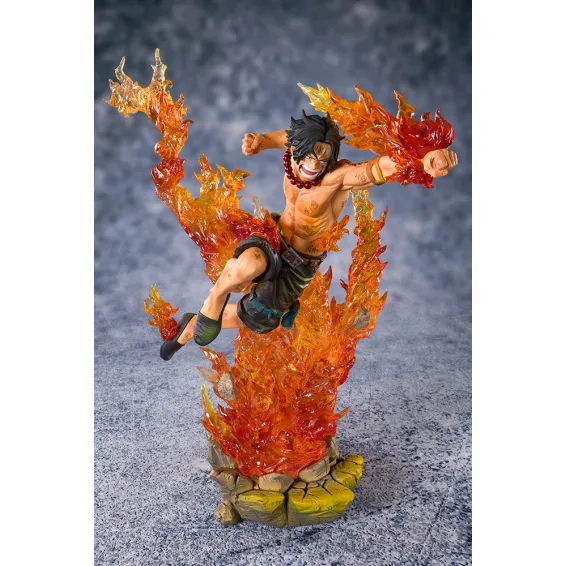 One piece best sale whitebeard action figure